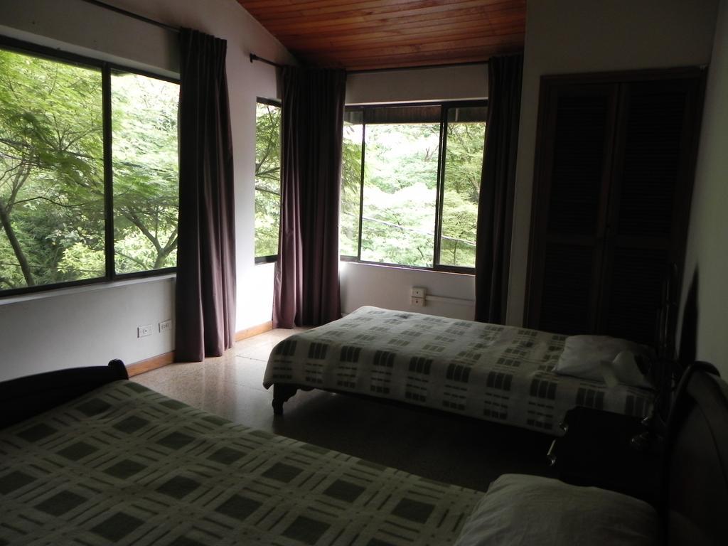 Hostal Tamarindo Itagui Room photo