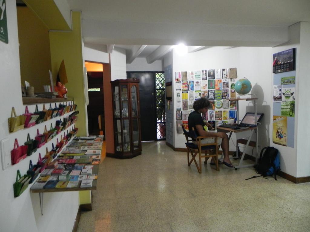 Hostal Tamarindo Itagui Exterior photo