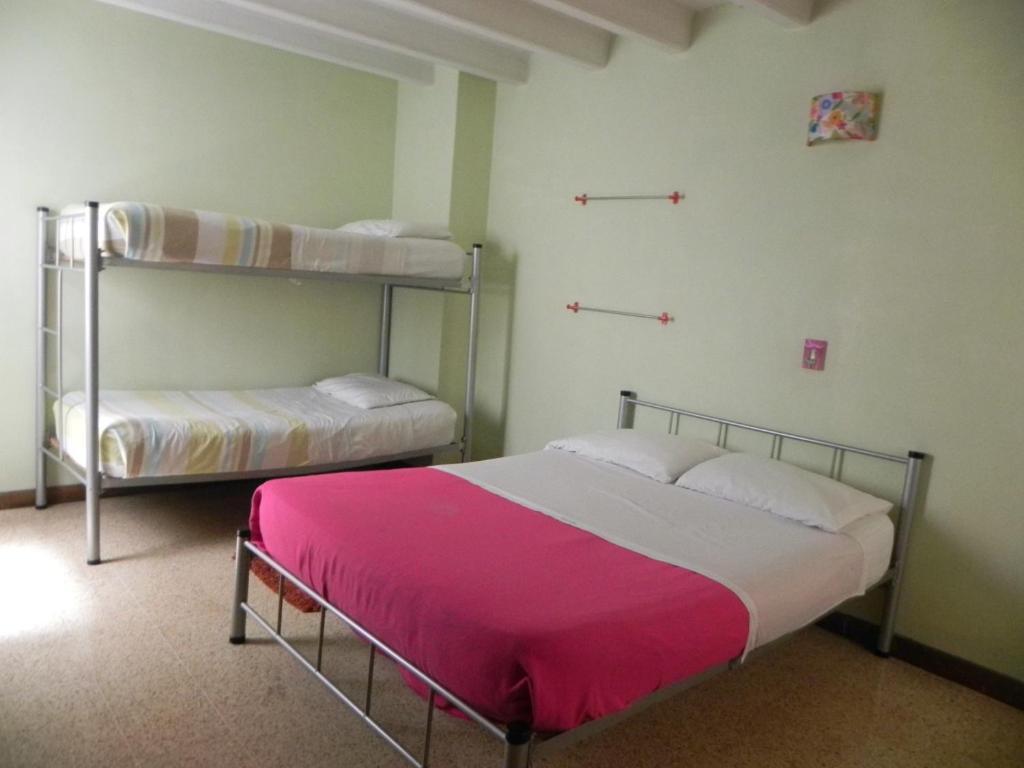 Hostal Tamarindo Itagui Room photo