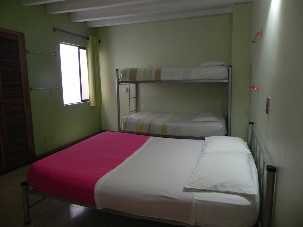 Hostal Tamarindo Itagui Exterior photo